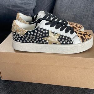 Steve Madden black sneakers with studs